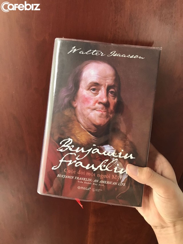 "Benjamin Franklin: Một cuộc đời Mỹ" của Walter Isaacson