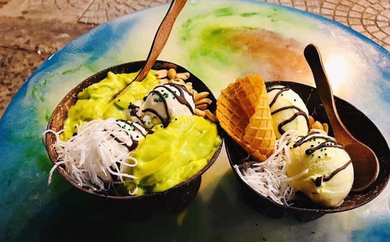 MUM Cafe Ice - Cream