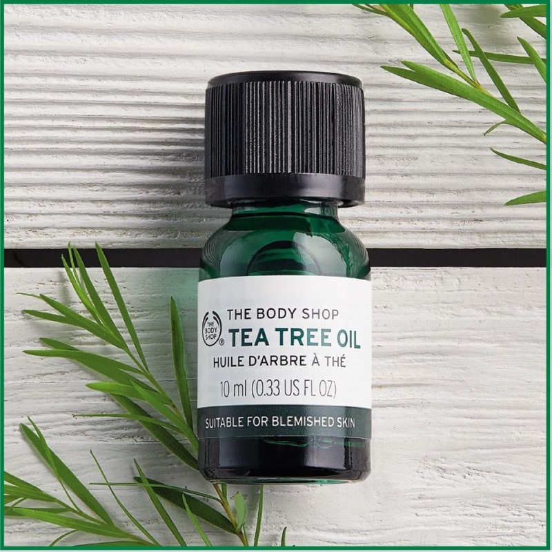 Tinh dầu trà trị mụn tea tree oil của The Body Shop